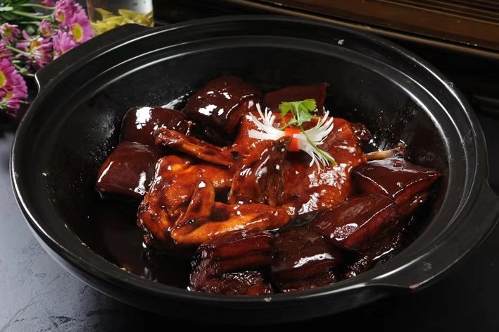 杭州跨湖楼餐饮有限公司——越王东坡鸡